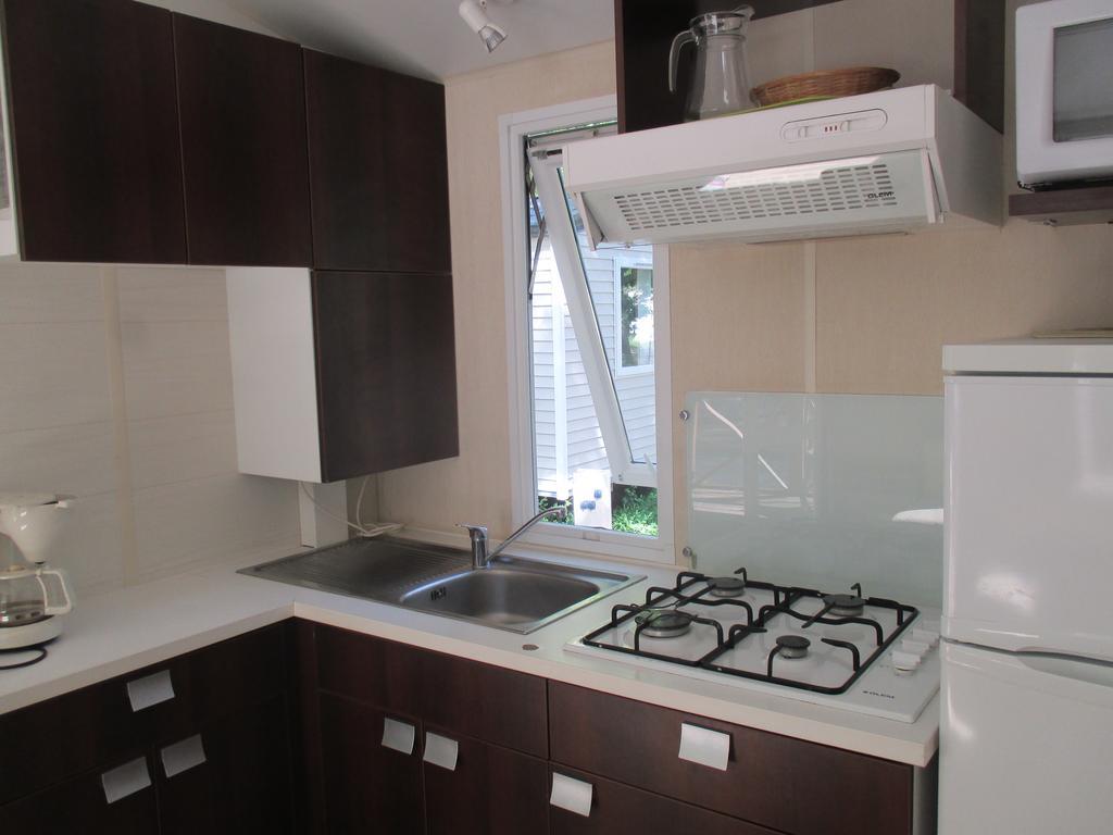 Les Acacias Hotel Vercheny ภายนอก รูปภาพ
